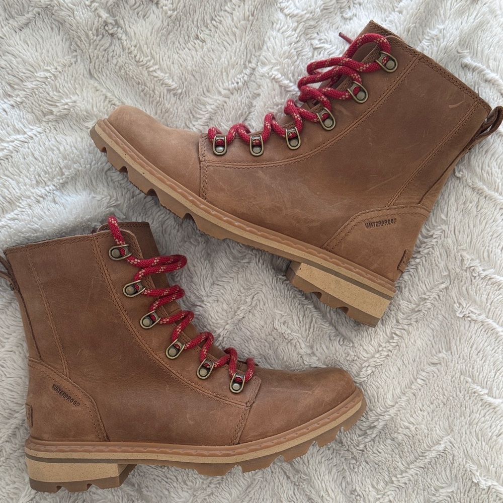 NWT SOREL LENOX LACE BOOTS 7.5